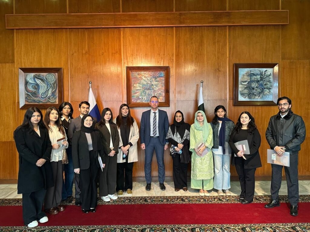 Pakistan, Russia Relations in Focus as IYDS Participants Visit Russian Embassy