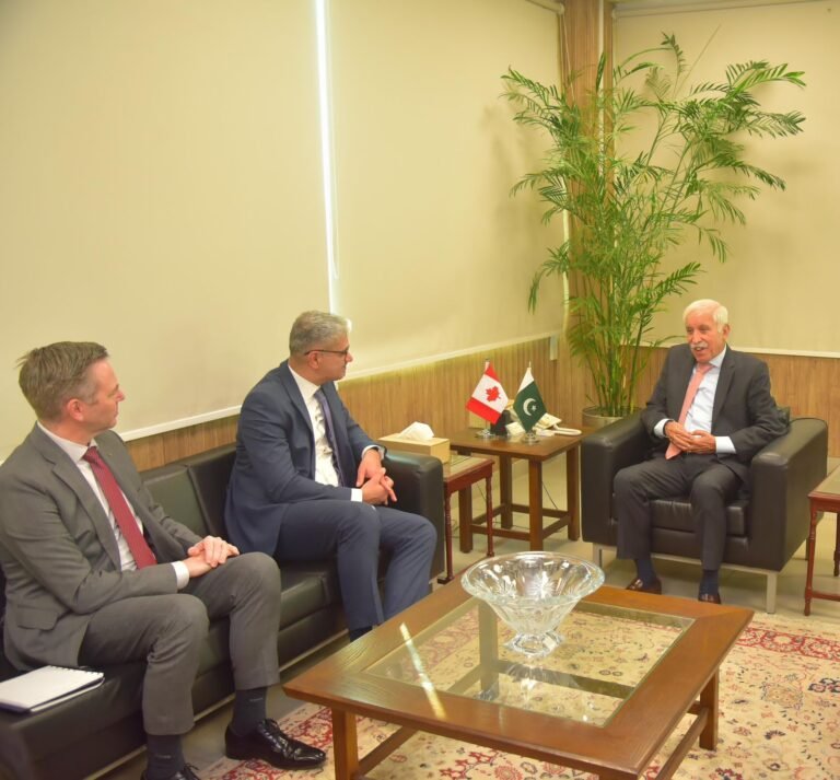 Pakistan, Canada Seek to Revive Investment Agreement to Deepen Cooperation