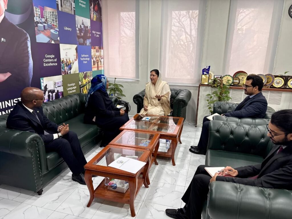 Pakistan, Rwanda Amp Up Ties in Education, AI & Skills Development