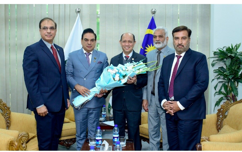 Malaysia, Pakistan Vow to Raise Bilateral Trade to $3-4bn