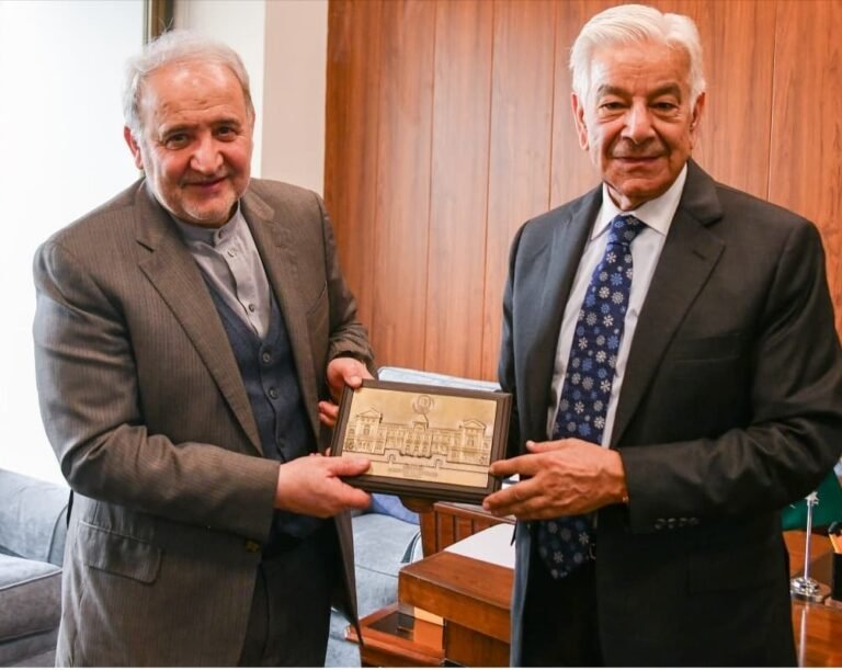 Pakistan, Iran Pledge to Deepen Bilateral Relations