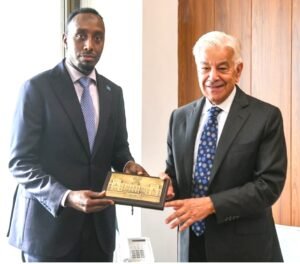 Somali Envoy Lauds Pakistan’s Support in Meeting with Defense Minister