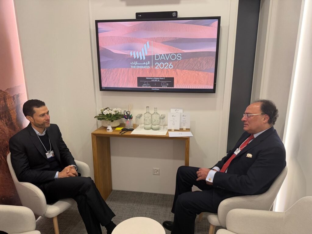 Pakistan, UAE Finance Ministers Vow Stronger Economic Cooperation at Davos