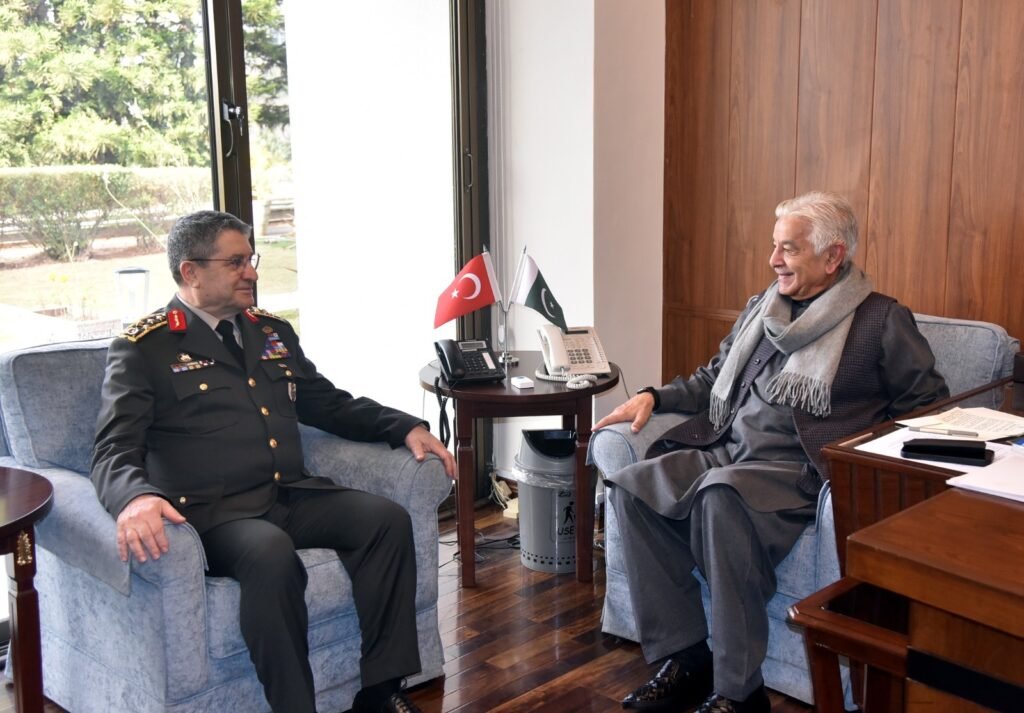 Turkiye, Pakistan Defense Chiefs Discuss Security Cooperation 2 Turkiye, Pakistan Defense Chiefs Discuss Security Cooperation