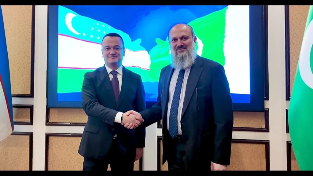 Pakistan, Uzbekistan Review Economic Ties, Set $2B Trade Target