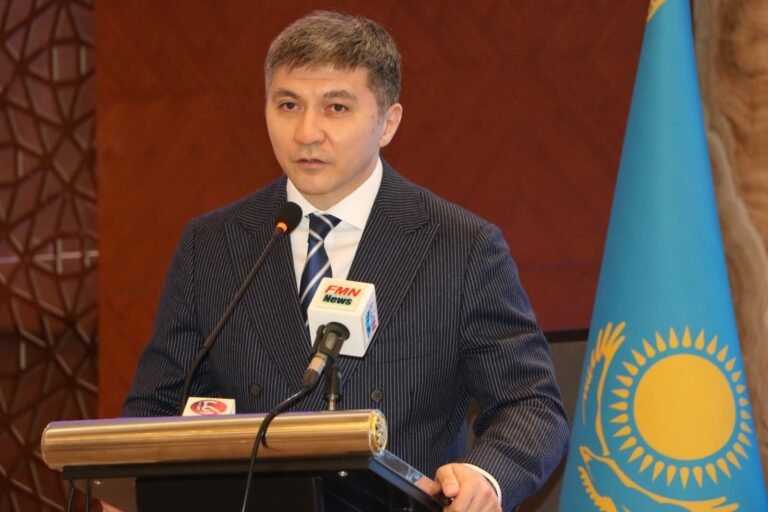 Conference in Islamabad Reflects on Kazakh President's Visit & Evolving Partnership