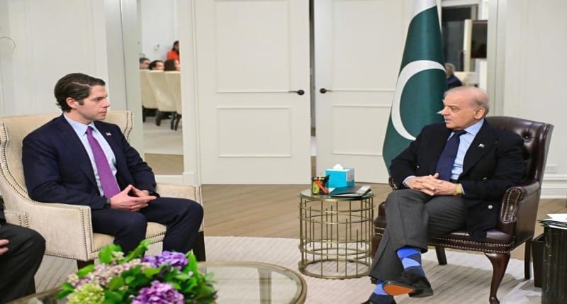 Pakistan Invites US Finance Corporation to Expand Investment in Energy & Mining