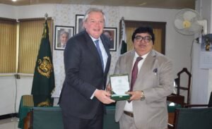 Pakistan, Netherlands Pledge Joint Action Against Islamophobia