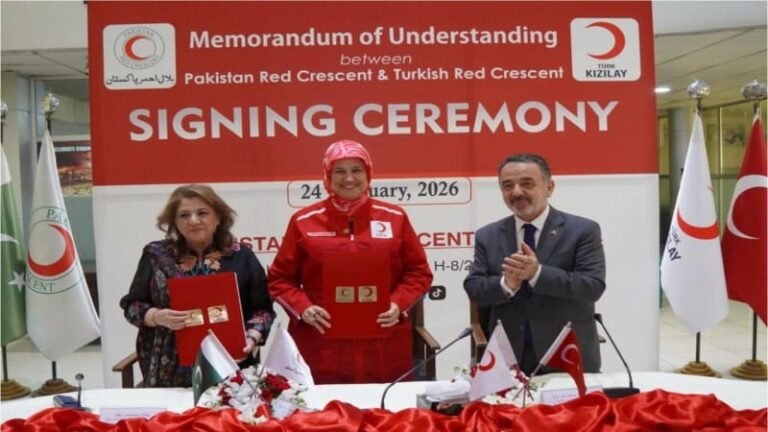 Turkish & Pakistani Red Crescents Sign 5-Year Pact on Humanitarian Cooperation
