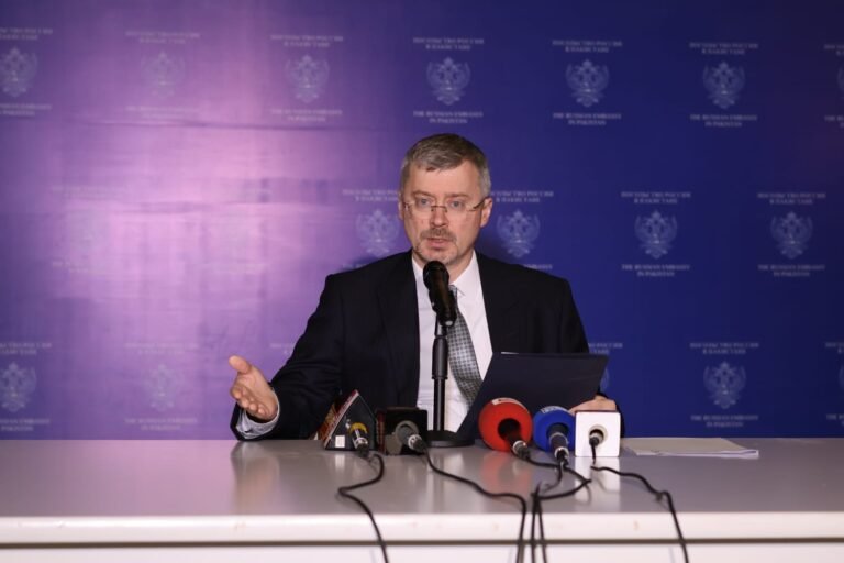 Russia Open to 'Negotiated Solution' on Ukraine Crisis: Envoy