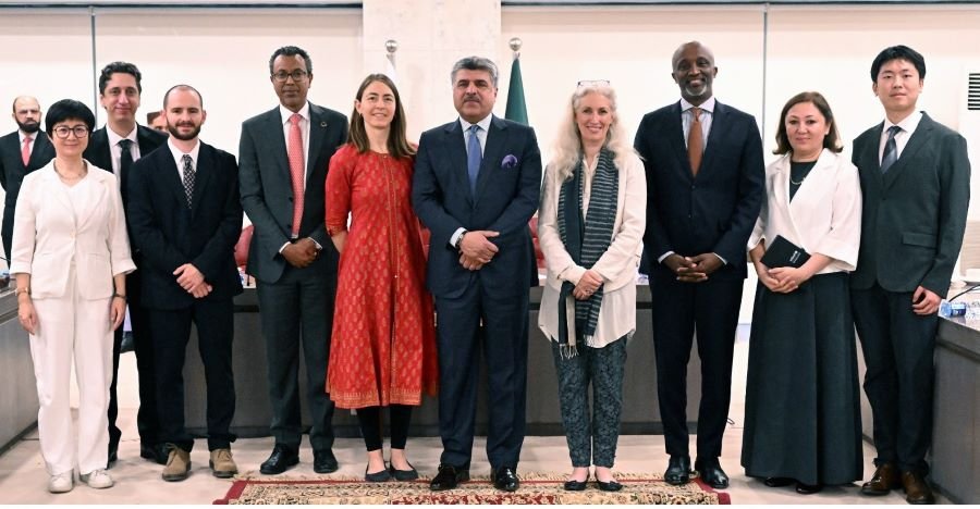 UNICEF Delegation Stresses Child Health & Education in Meeting with Deputy Speaker