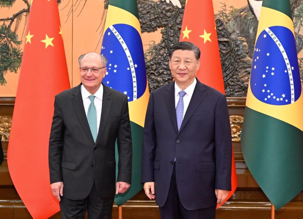Vice president of Brazil meets with President Xi Jinping