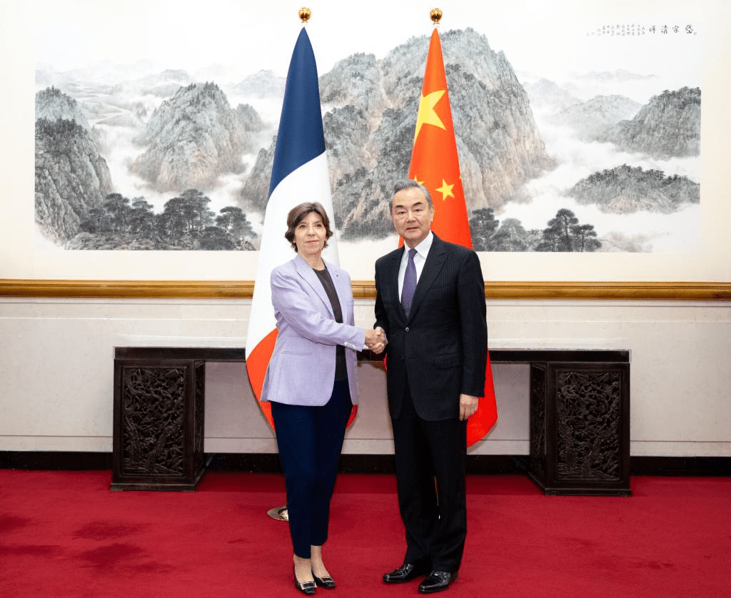 France and China Foreign Ministers meet in Beijing