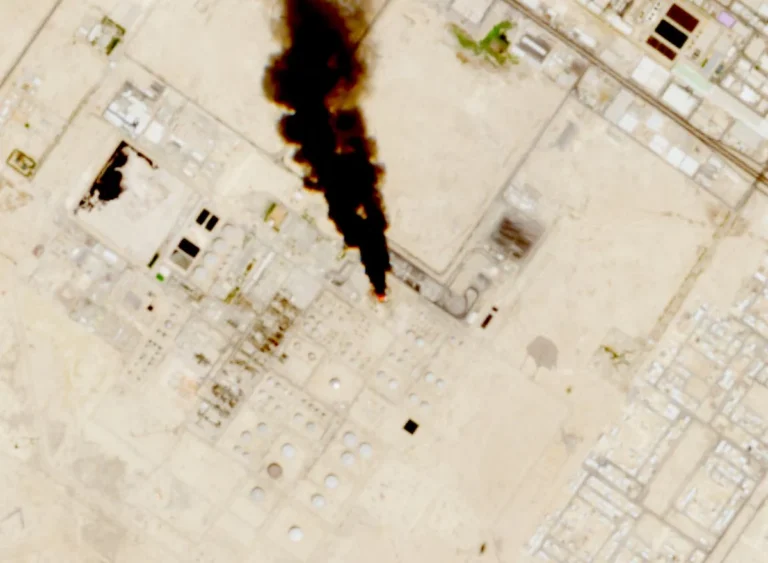 Saudi Airports Hit as Houthi Attacks Intensify, Three Injured