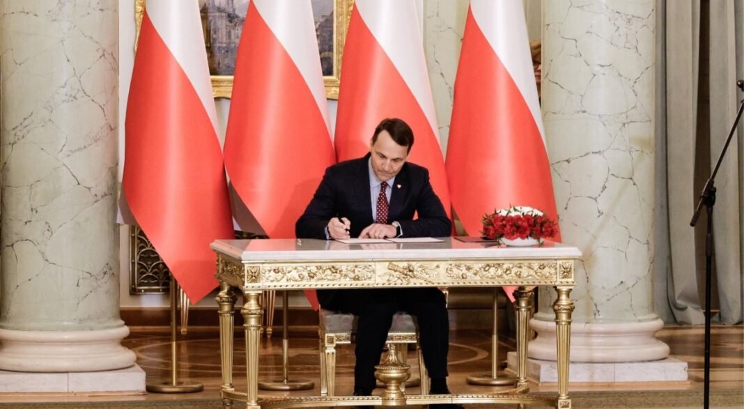 President Andrzej appoints Sikorski as Foreign Minister of Poland