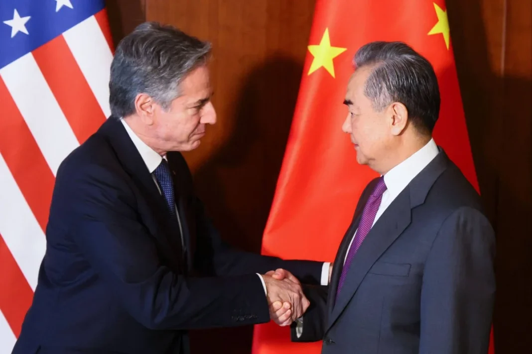 Chinese Foreign Minister urges development of China-US relations