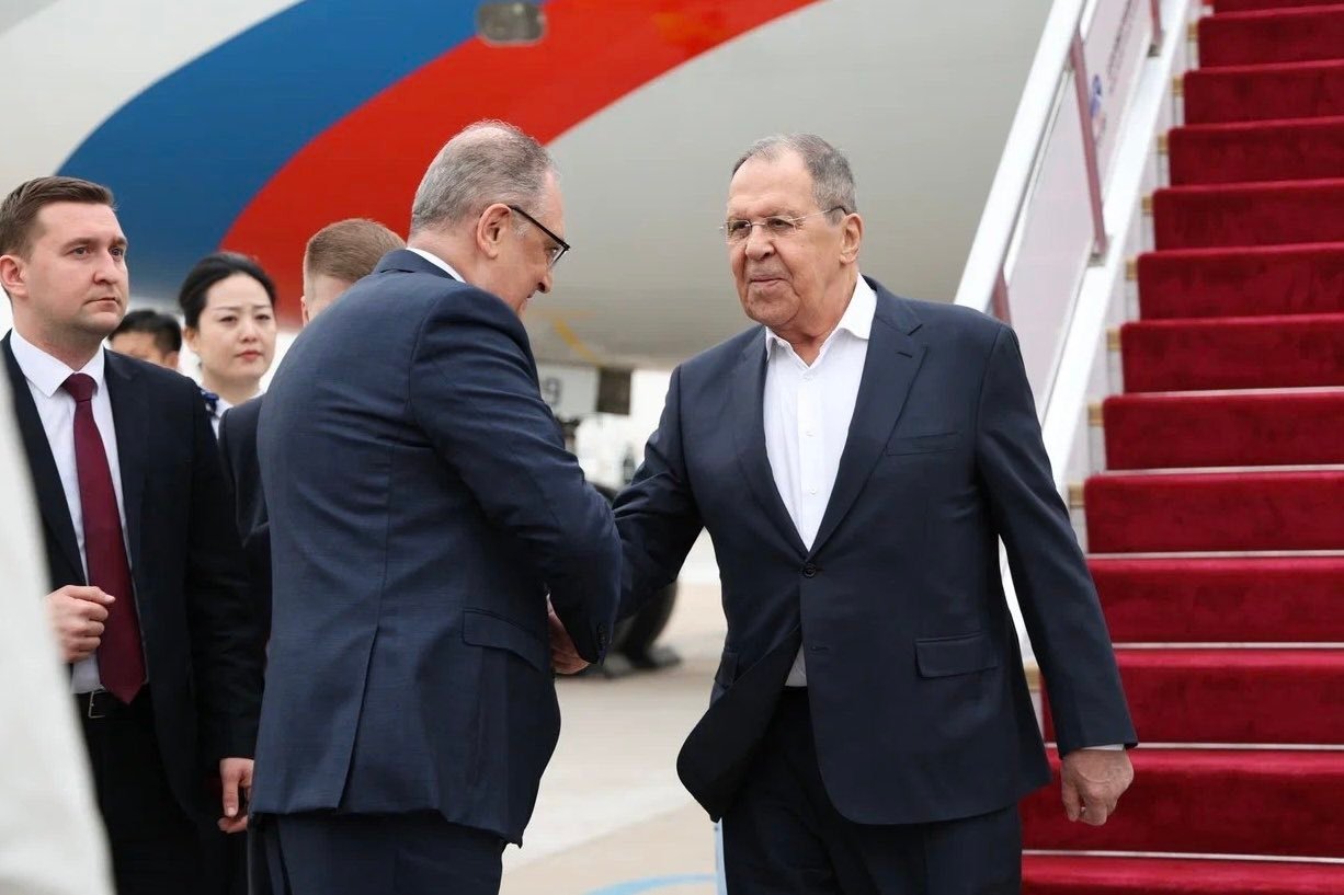 Russian Foreign Minister Lavrov Arrives in Beijing on Official Visit