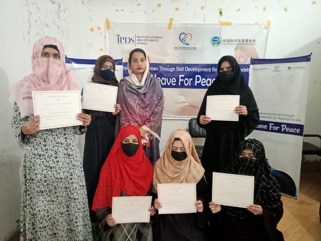 The weave for Peace Project has successfully culminated with the Certificate Distribution Ceremony organized by the Institute of Peace and Diplomatic Studies (IPDS) on