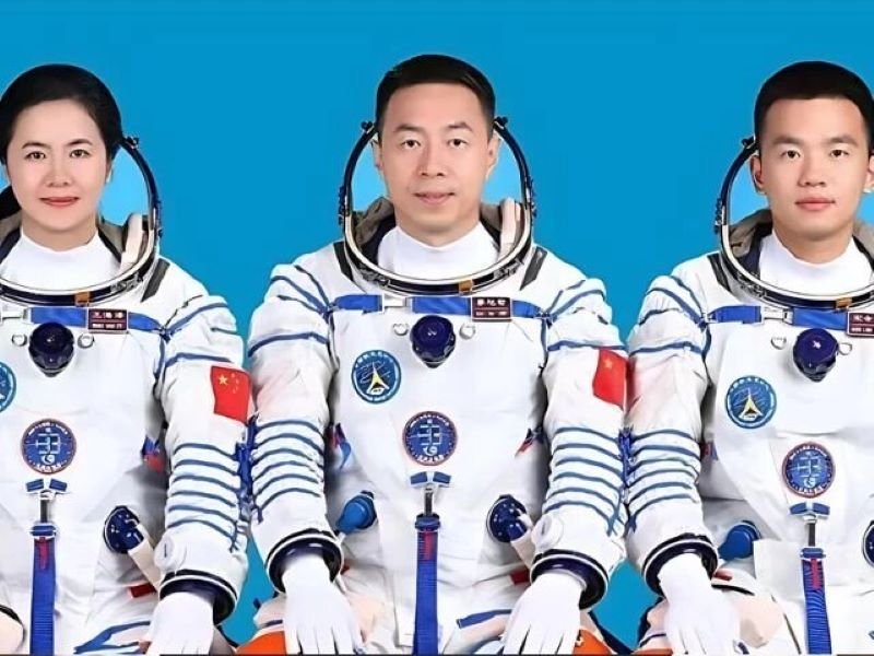 Chinese, Astronauts, Moon, Earth, mission