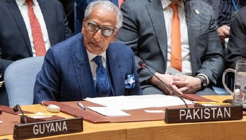 Pakistan, Ukraine, Russia, Donald Trump, economic