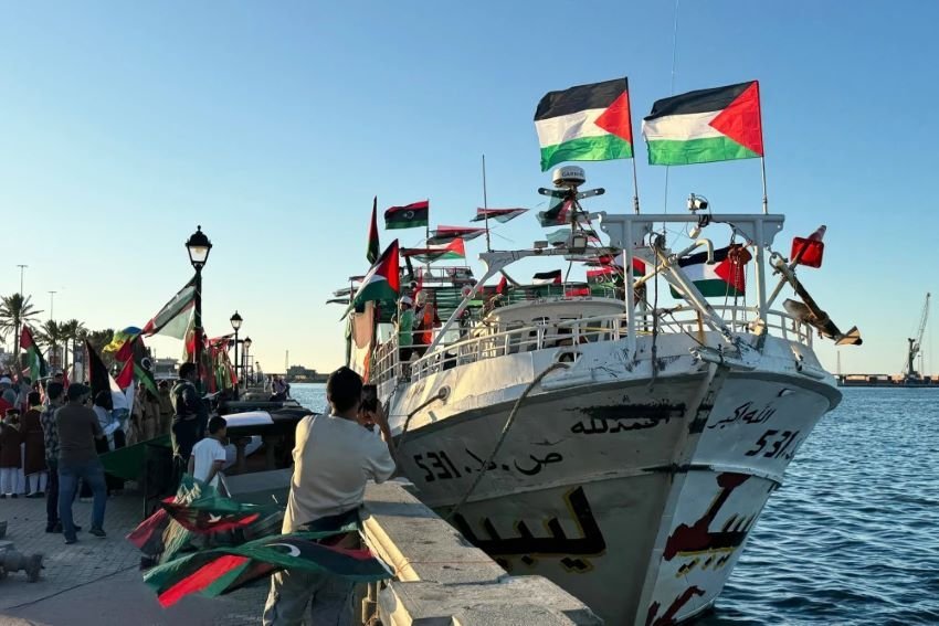 Greta Thunberg, Gaza, Israel, Global Sumud Flotilla, Anwar Ibrahim