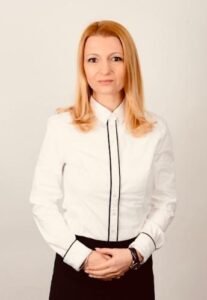 Women Foreign Diplomats in Pakistan: Advancing Diplomacy and Gender Equality 4 Irena Gancheva, Bulgarian Ambassador to Pakistan