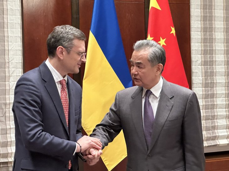 Dmytro Kuleba meeting Minister of Foreign Affairs of the People's Republic of China Wang Yi, discussing about Ukraine Crisis