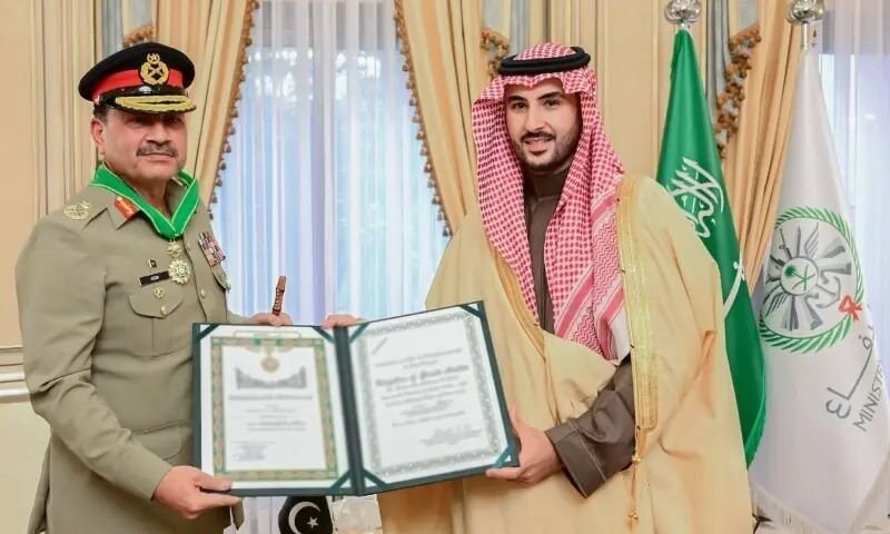 Saudi Arabia Honours CDF Asim Munir with King Abdulaziz Medal
