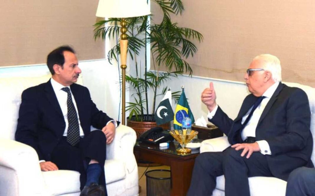 Brazilian Ambassador calls on Pakistan's Health Minister