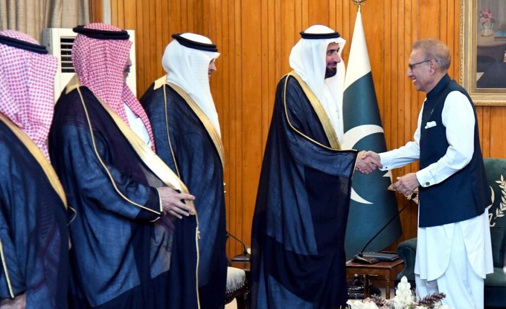 Pakistan's President calls for strengthening ties with KSA