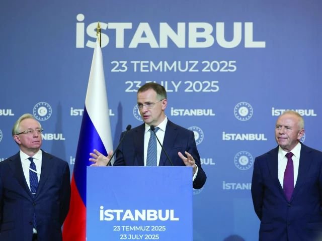 Russia, Ukraine, Volodymyr Zelensky, Vladimir Putin, Hakan Fidan