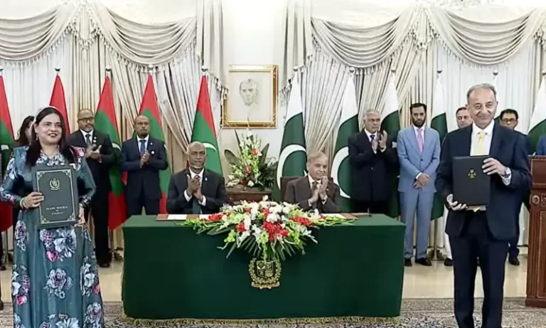 Pakistan, Maldives Sign 20 MoUs as PM Shehbaz Vows to Strengthen Ties ‘for All Time to Come’
