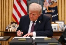 Trump Signs Bill to End Longest Shutdown in US History Donald Trump, Shutdown, House of Representatives, Democrats, Government