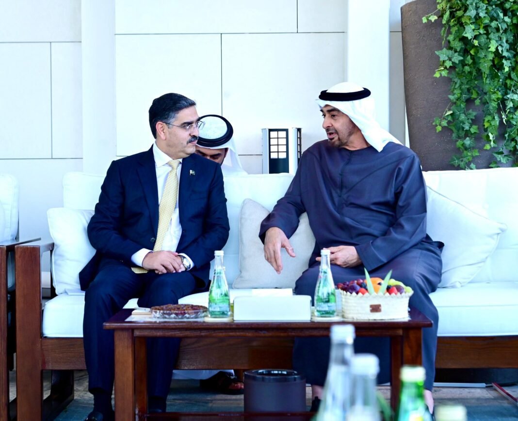 Pakistan and UAE signs multi-billion dollar MOUs
