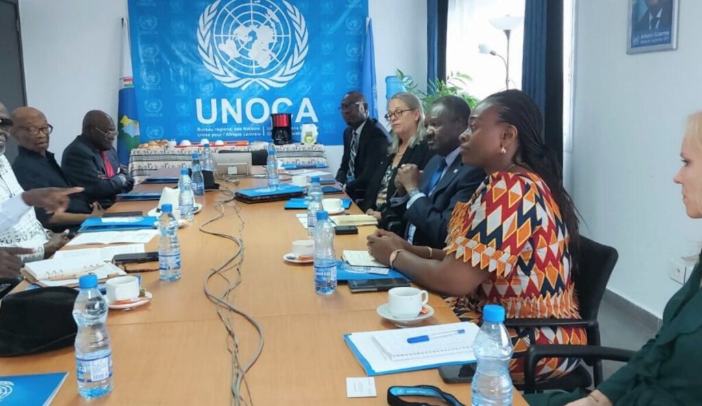 At the UNOCA headquarters, a delegation from the Council of Notables and Dignitaries of the Nation (CNDN), headed by its President, former minister Paul Malekou. Held discussions with Abdou Abarry, the Special Representative of the Secretary-General of the United Nations for Central Africa. This meeting took place on Monday, August 21, 2023.