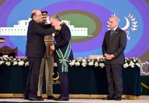 Asif Ali Zardari, Uzbekistan, Shavkat Mirziyoyev, Nishan-e-Pakistan, Pakistan