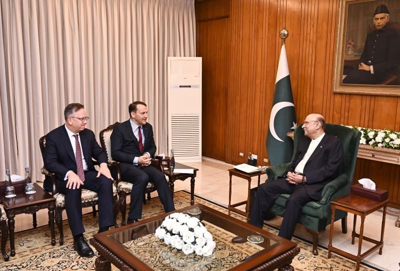 Poland, Pakistan, Ishaq Dar, Asif Ali Zardari, Radosław Sikorski